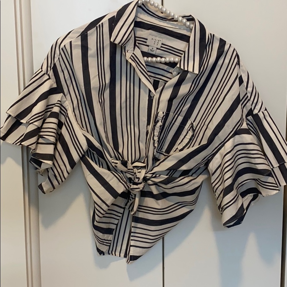 Stripped crop top- white & grey